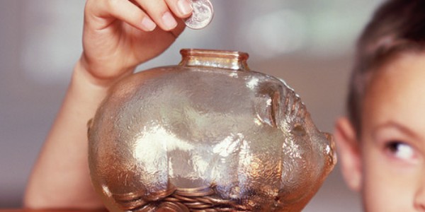 How to Teach Your Kids About Money With An Allowance