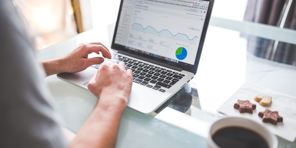 Why I’m Investing 100% of My 401(k) into One Stock Fund